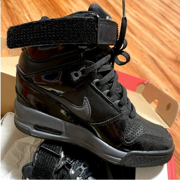 Looking for these please - Picture 1 of 2